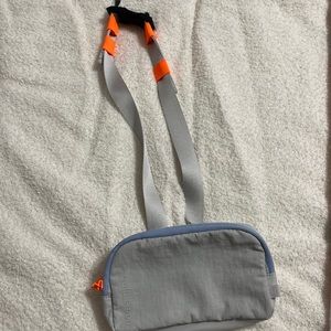 Lululemon MINI belt bag